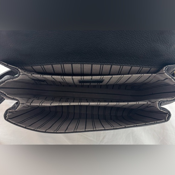 Louis Vuitton Pochette Métis Monogram Empreinte Black Leather. Used 1x! Pristine - Picture 15 of 16